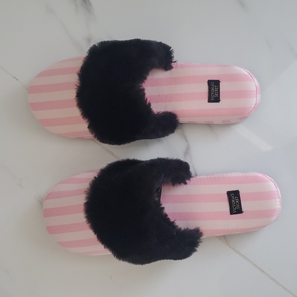 Victoria Secret Slippers - Picture 1 of 5